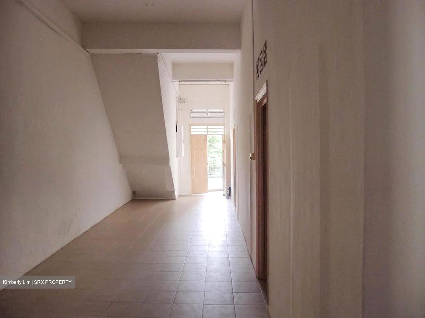 Flanders Square (D8), Retail #633263041